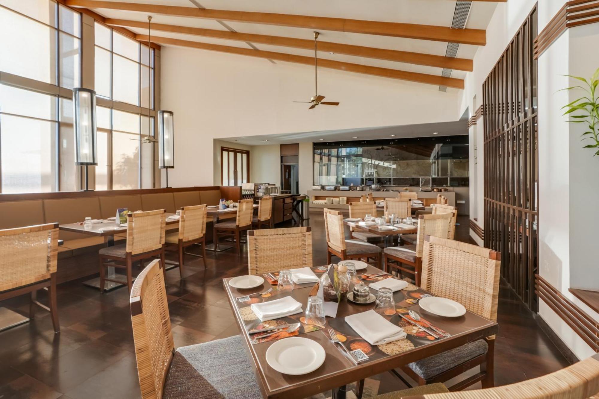 Club Mahindra Tungi, Lonavala Hotel Exterior photo